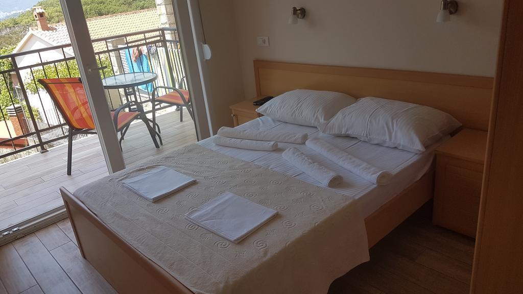 Apartments Mm Sveti Stefan Εξωτερικό φωτογραφία